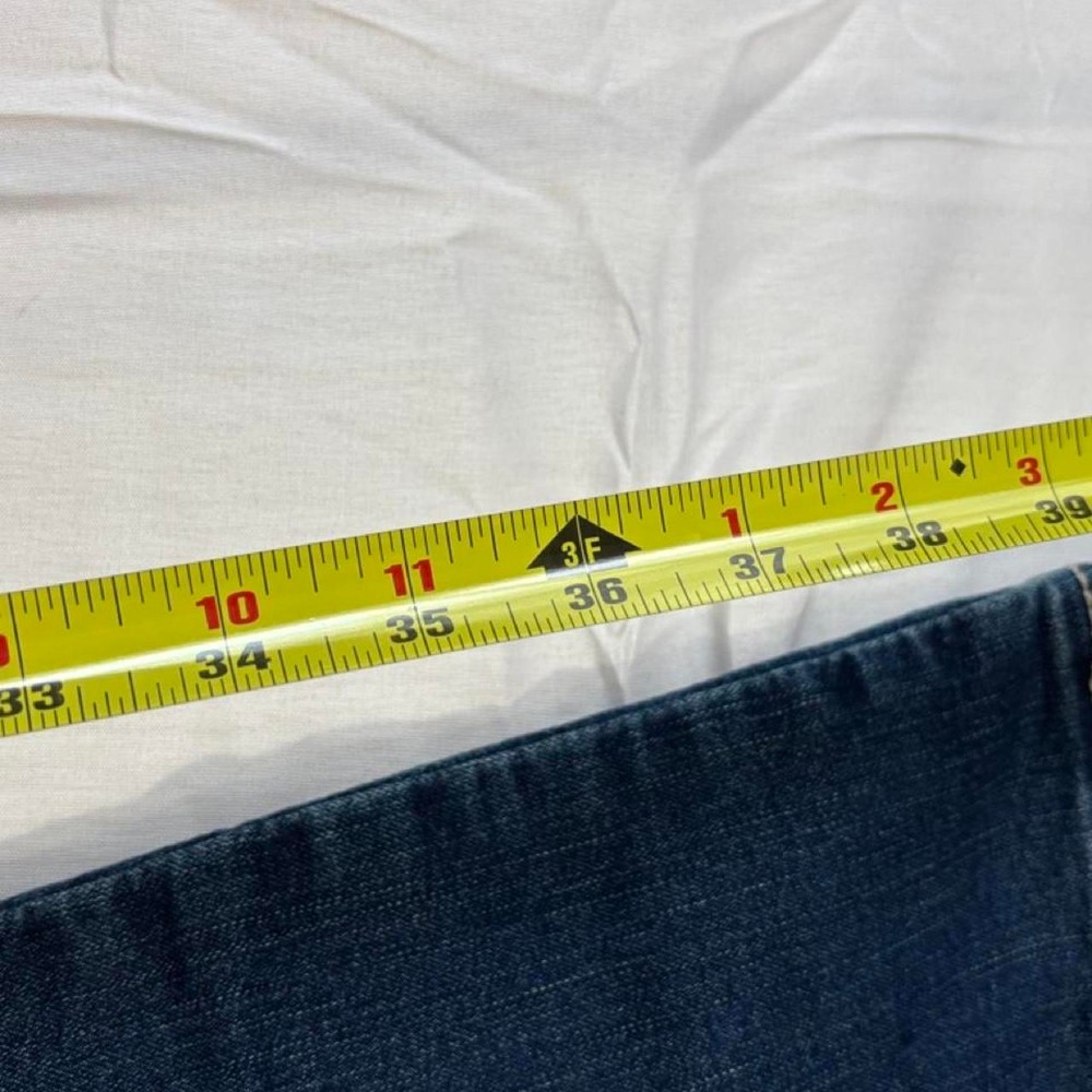 2000s Willow low rise bootcut jeans with white stitching on back pockets - Picture 6 of 6